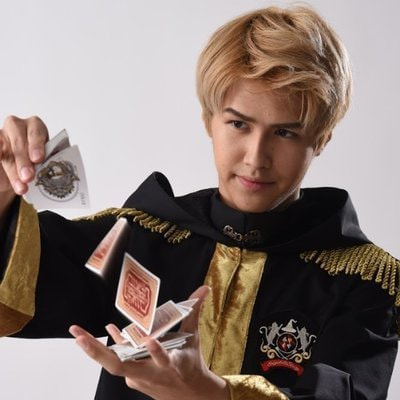 YOURI ゆうり マジシャン マジック